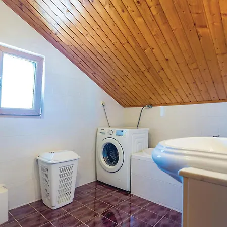 דירה 2 Bedroom Stunning In