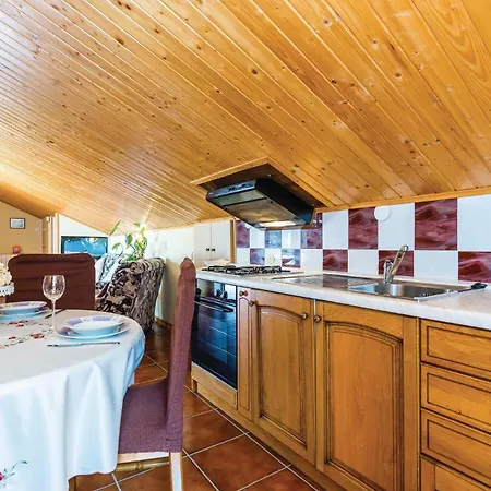 דירה 2 Bedroom Stunning In נובי ווינודולסקי