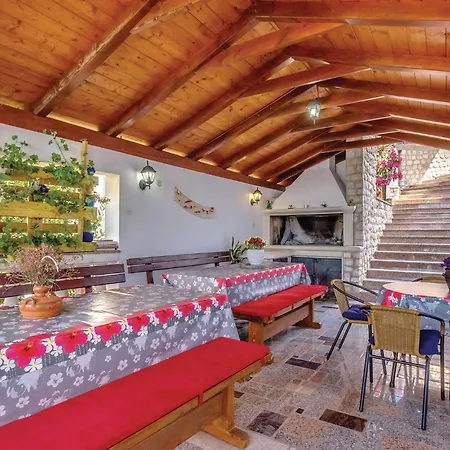 In * Novi Vinodolski